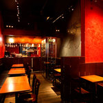 バル デ エスパーニャ ペロ バモス - 気のおけない仲間と気軽に集えるのもスペインバルの魅力