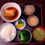 広島料理 安芸 - むつ煮付け定食＋一品