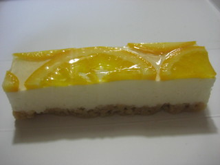 スティック・スイーツ・ファクトリー - オレンジレアチーズケーキ　＠199