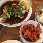 万正 - ミノ湯引き、チャンジャ