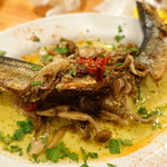 YAICHIRO - 秋刀魚の軽い燻製をペペロンチーノソースで