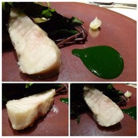 レザン ドール - ＊真鯛は200度のオーブンで2分焼き、冷ますという工程を数回繰り返すという手の込んだ調理。
                  厚みがありますので鯛の旨み・甘みを感じ美味しいこと。