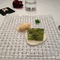 レザンファン ギャテ - シャインマスカットと青トマトのテリーヌ