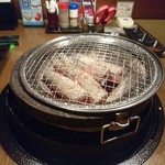 炭火焼肉カルビ太郎 - 