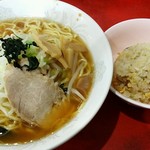 らーめん ほん田 - 野菜ラーメン半チャーハンセット
