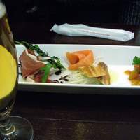 和牛熟成牛とシチリアワイン せいとう 本店 - 前菜
