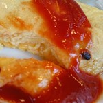 ピーターラビット ガーデンカフェ  - チーズオムレツ断面