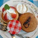 ピーターラビット ガーデンカフェ  - スイーツプレート