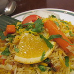 ハリマ・ケバブ・ビリヤニ - フレッシュな柑橘系