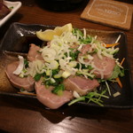 やきとん えん家 - タン刺し