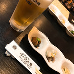 ビールとアテも海鮮もの
