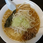 丸鶏ラーメン 甚八 - 
