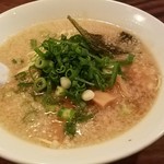 もちぶたラーメン 利田商店 - 京都的な背脂ラーメン？　