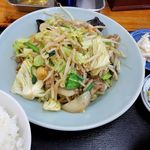 ラーメン田舎家 - ラーメン田舎家（肉野菜炒め定食 900円）
