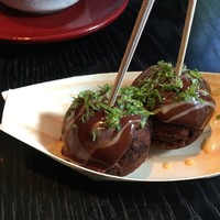 ラ・ボンヌターブル - 