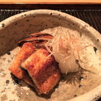 神楽坂 石かわ - 天然鰻の備長炭焼き、玉葱（2016/10）