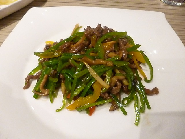 华花- ランチの牛肉と彩野菜の细切り炒め2016.12月