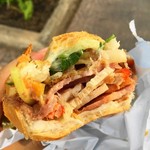 Banh Mi Huynh Hoa - バインミー