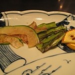 鉄板焼ステーキ 喜扇亭 - パパイヤ、四角豆、ズッキーニ