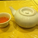 田燕居 - サービスのウーロン茶