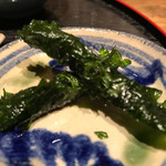 琉球料理 ぬちがふぅ - 料理長がオリジナルで作った味噌をシソの葉で包み、素揚げした逸品