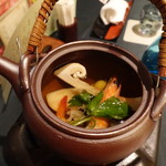 ホテルくさかべアルメリア - 松茸の土瓶蒸し