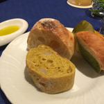 RISTORANTE YOSHIMI - 三種類のパン