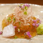 虎白 - 活け〆のヒラメとあん肝にかつおだしのジュレ