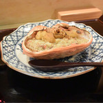 香箱ガニと雲丹の甲羅焼