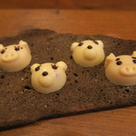 モンプチコションローズ - 28年12月　豚と熊の小菓子