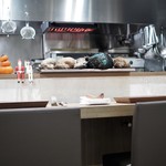 ラチュレ - カウンターの上には獲物