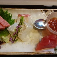 よし梅 人形町本店 - 刺身の盛り合わせ御膳の刺身