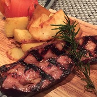 R restaurant & bar - 