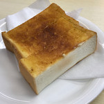 くすのき - 結構な厚切りトースト