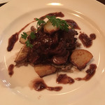 アズーリ - 牛肉の赤ワイン煮