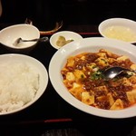大連菜館 - マーボ豆腐 600円
