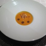 本日のスープ（ズワイガニのビスク、かぼちゃ）