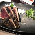 明神丸 - 【2016年10月】藁焼き鰹たたき（タレ）。