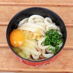 須崎食料品店 - うどん（温・小）＋生卵。200＋30円