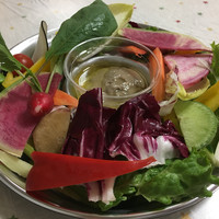 インカメラ コン テラッツァ - 有機野菜のバーニャカウダ 1,620円。