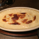 コリス - 白子と雲丹のグラタン
      冬の定番ですね〜