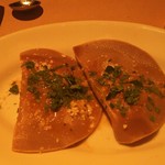 カドーロ - 栗の粉末を練り込んだラビオリ  牛肉のワイン煮込みとモッツァレアチーズ