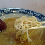 日の出食堂 - 麺+野菜+絡んだスープ＝絶品