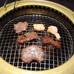 焼肉ハウス和光 - ホルモン、ハラミ、牛タンを焼いてます