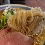 中華そば しば田 - コシのある中細麺は三河屋製麺製