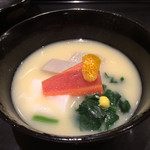 みつ林 - 白味噌仕立ての椀、大和芋がとても美味しかった