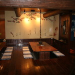 琴川 - 掘りごたつ式テーブル席