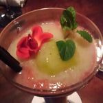 バーラウンジ・アイ - キュウイのフルーツお任せカクテル