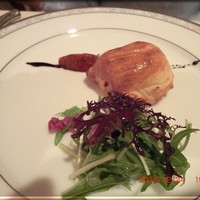 コット ア コット - 温前菜　オマール海老とホタテのムース　パイ包み焼き