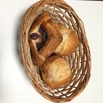 進々堂 - 本日のパン